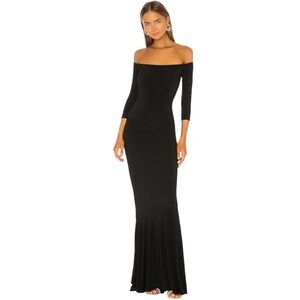 Off the Shoulder Fishtail Gown in Black- Elegant Evening Gown Sz Small